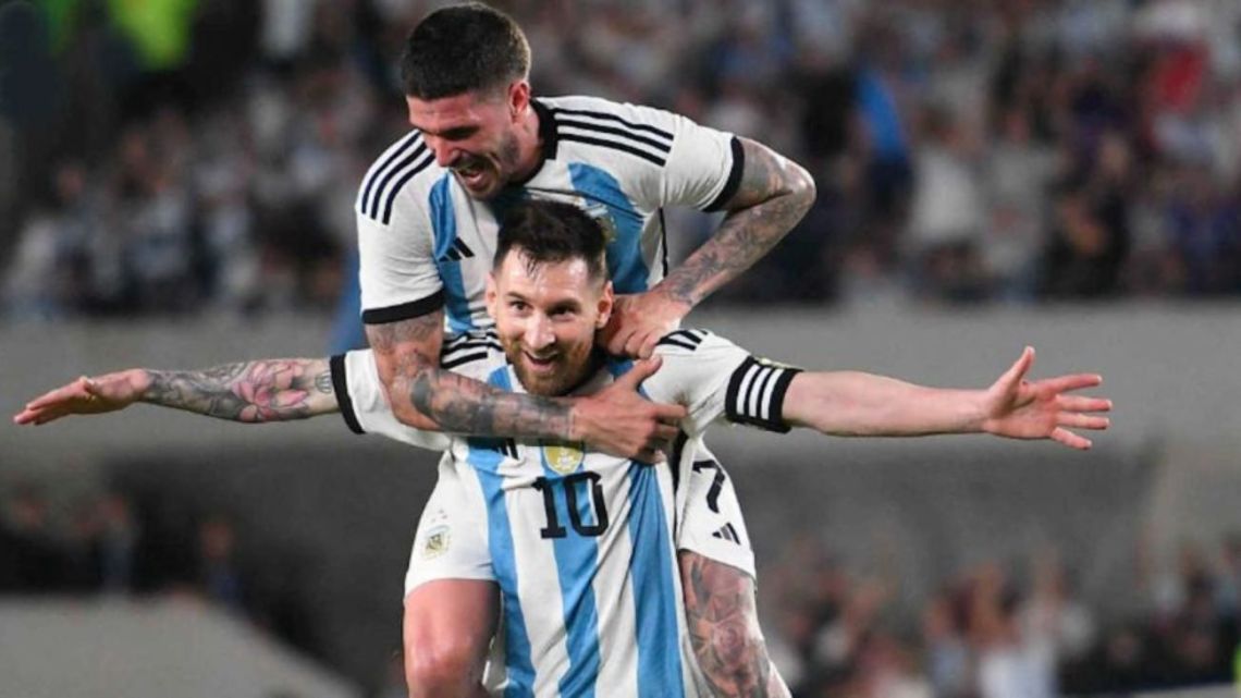 La Selección Argentina gana a Panamá 2 a 0