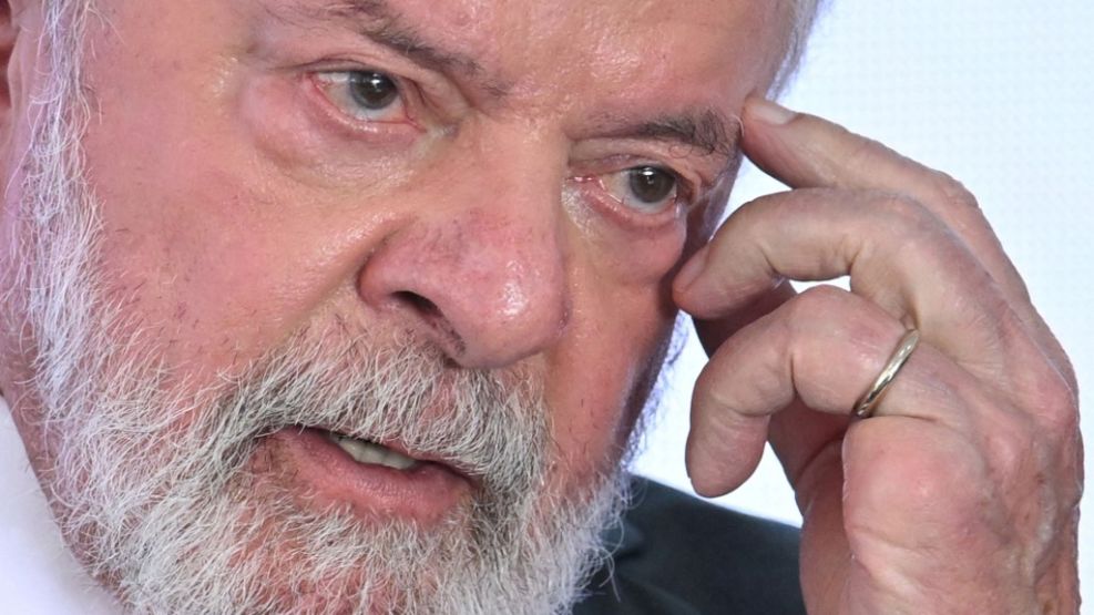 Lula da Silva suspendió a último momento su salida rumbo a China "por neumonía leve" | Perfil