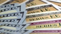 ¿Qué pasa con el dólar y los bonos?