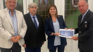 Bullrich en la UIA