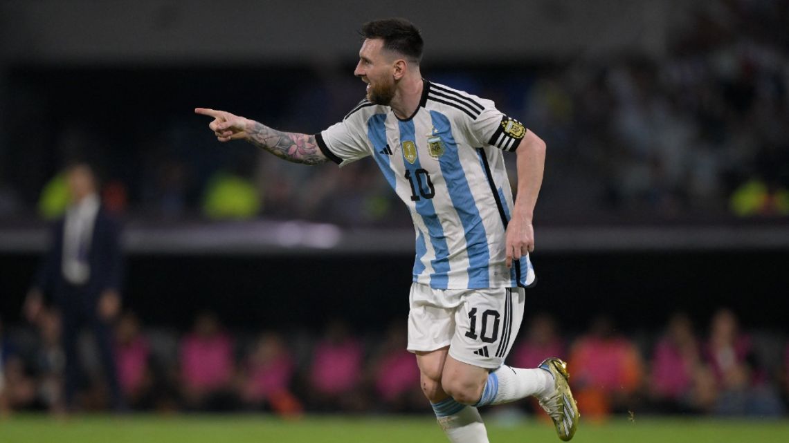 How many goals has Lionel Messi scored for Argentina? Albiceleste