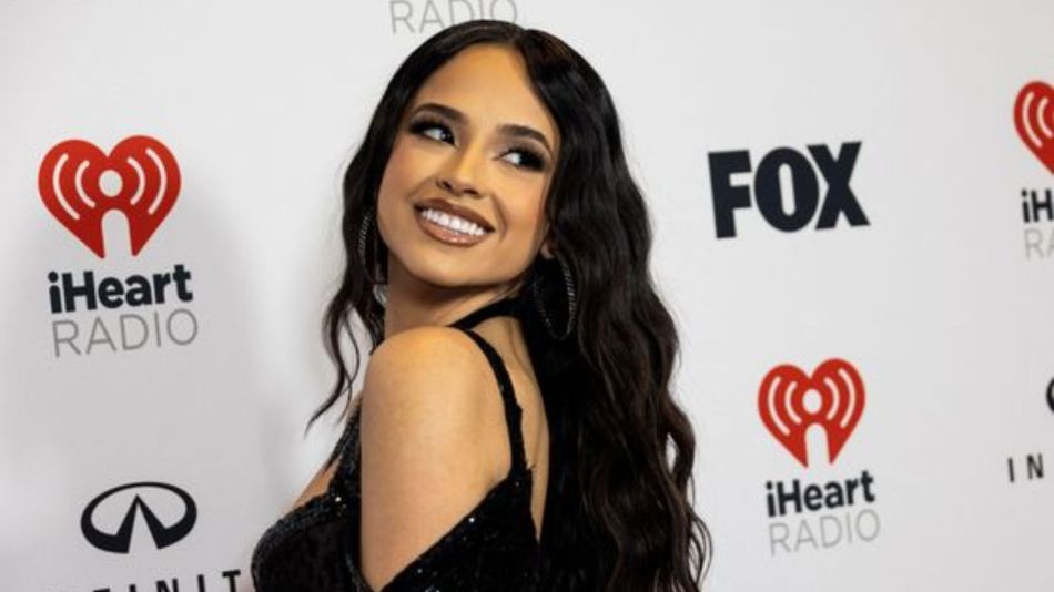 La Respuesta De Becky G Ante La Infidelidad De Su Novio Caras 5813