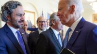 El canciller Cafiero con el presidente Joe Biden