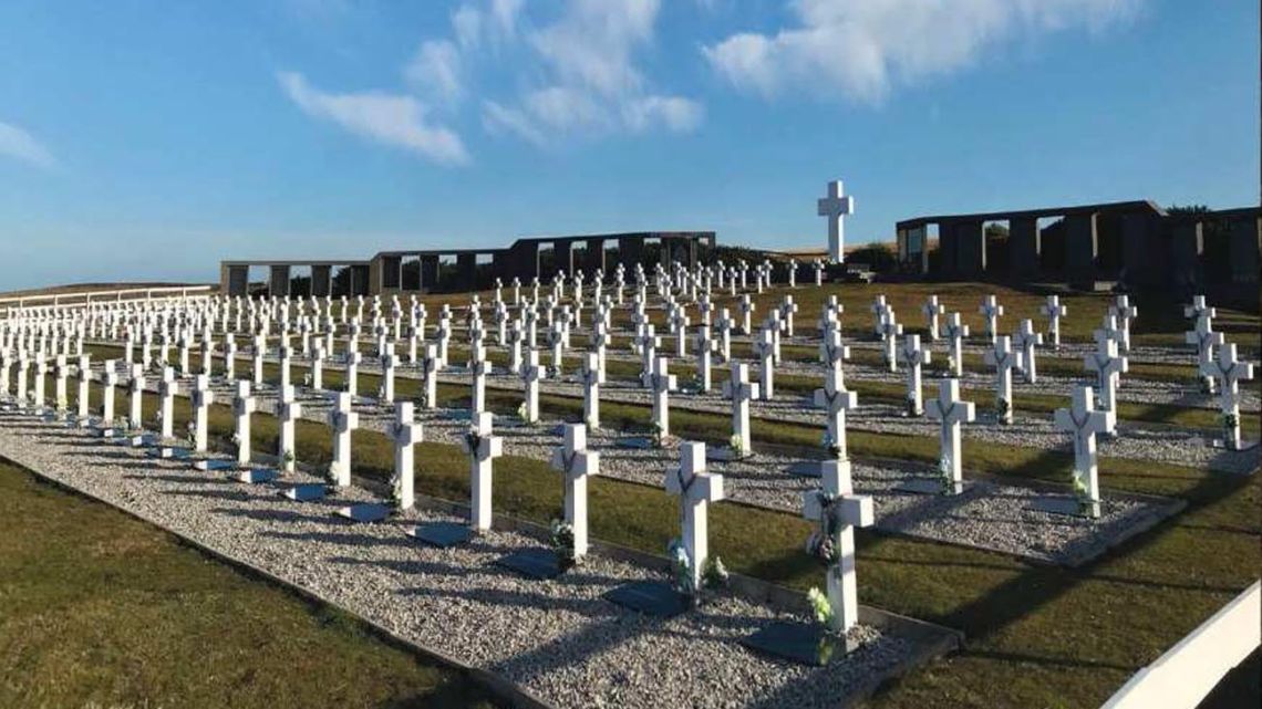 Caídos soldados en Malvinas: tensión con Reino Unido por dilatación en una nueva estapa de identificación Caídos soldados en Malvinas: tensión con Reino Unido por dilatación en una nueva estapa de identificación