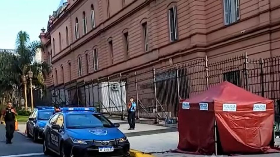 El Gobierno reglamenta una ley para personas en situación de calle tras la muerte de una beba frente a Casa Rosada El Gobierno reglamenta una ley para personas en situación de calle tras la muerte de una beba frente a Casa Rosada