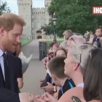 El príncipe Harry eligió una camisa de Dior con bordado en hilos de oro para visitar Londres