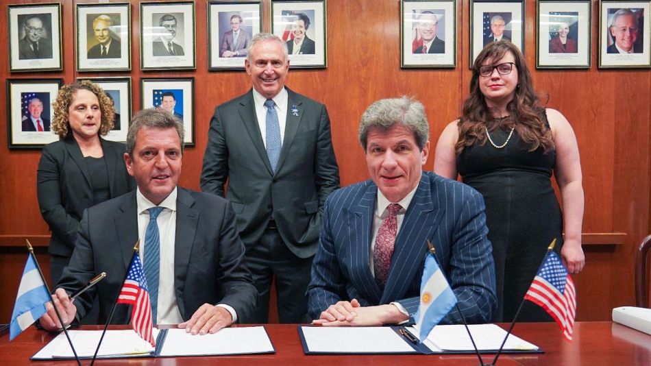 Argentina firma convenios con siete países en el marco del acuerdo con el Club de París