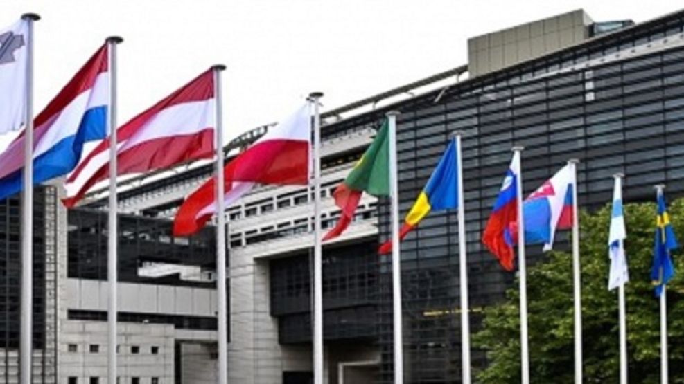 Massa renegocia el pago de deuda con siete países miembros del Club de París