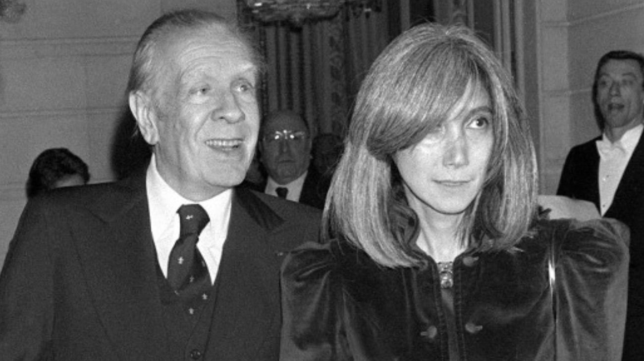 Jorge Luis Borges y María Kodama en París, en 1983.