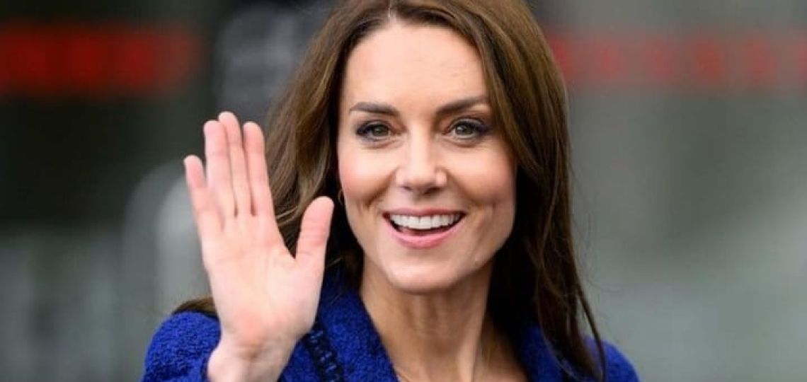 Kate Middleton lució uñas rojas en la misa de Pascua: ¿Guiño a Lady Di?