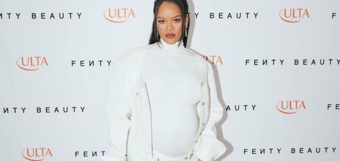 Rihanna continúa resignificando el embarazo y la moda con un conjunto blanco