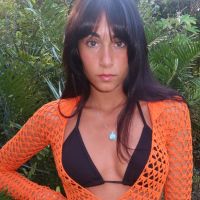 Aitana, la novia de Sebastián Yatra, marcó tendencia con una microbikini tejida
