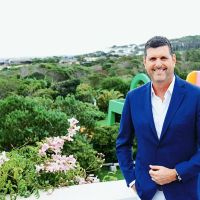 Cómo es la mansión esteña del escritor Martín Virasoro