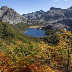 Bariloche es el destino favorito de los Argentinos y en el final del otoño ofrece estas postales para disfrutar in situ.