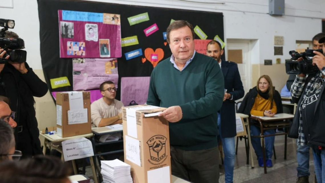 Los resultados de las Elecciones en Río Negro: Alberto Weretilneck toma posesión del macrista Aníbal Tortoriello