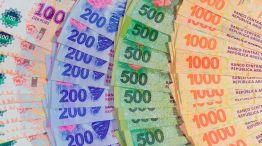 20230416_billetes_pesos_argentinos_shutterstock_g