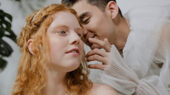 Manifestación del susurro: cómo atraer a tu pareja con esta técnica