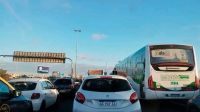 Demoras en la Autopista Buenos Aires-La Plata por cuatro accidentes viales.