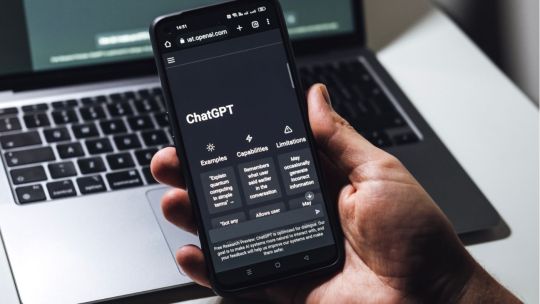 ChatGPT ya tiene app para iPhone, y su versión Android está en progreso