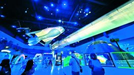 El Kennedy Space Center Visitor Complex es meterse adentro de la NASA y vivir una aventura espacial.