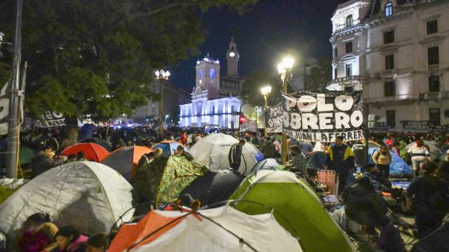 Unidad Piquetera acampa esta noche en la plaza de Mayo 20230419