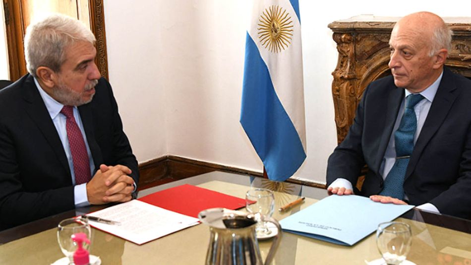 El procurador general de la Nación interino, Eduardo Casal, y el ministro de Seguridad de la Nación, Aníbal Fernández