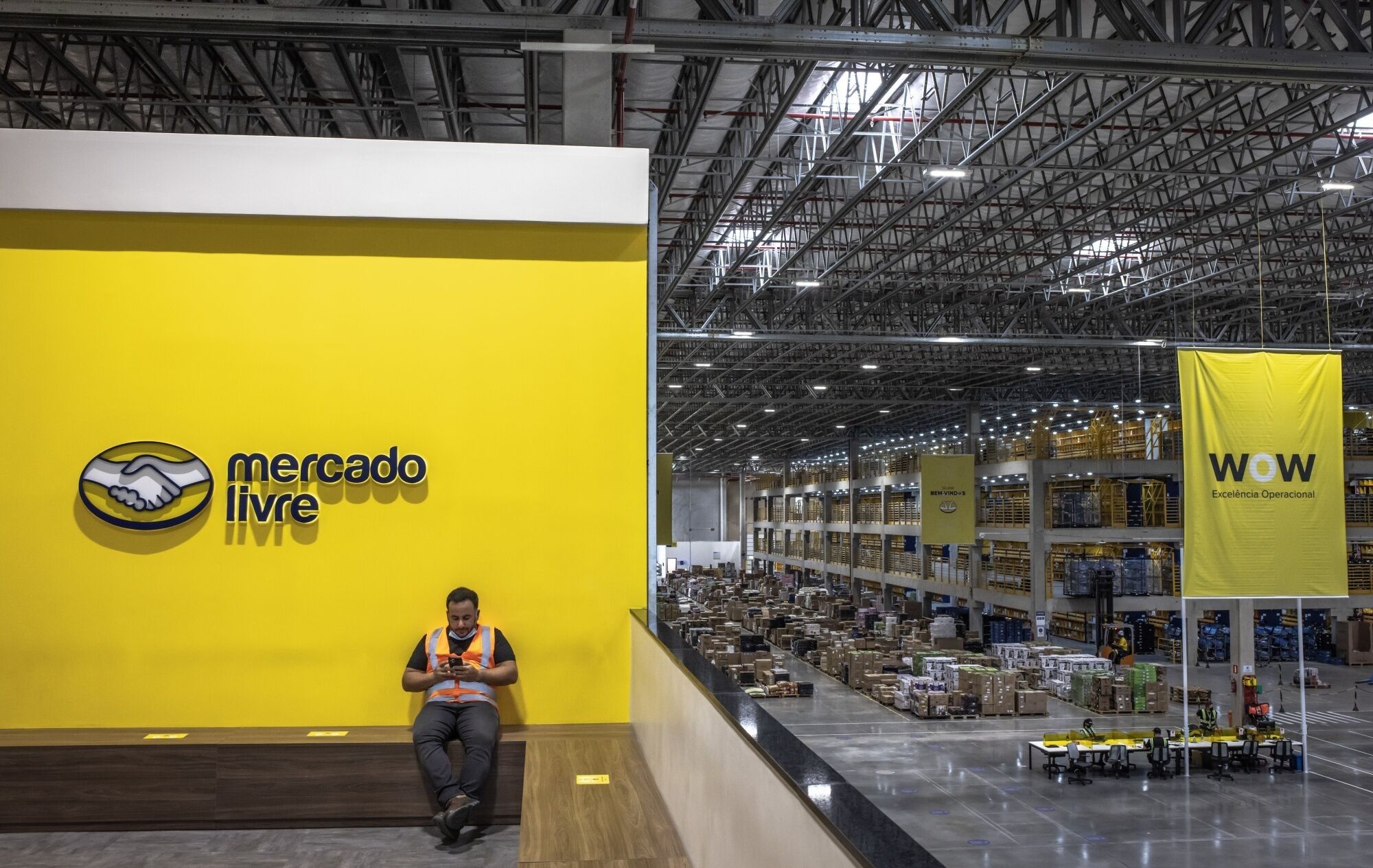 Inside A MercadoLibre Fulfillment Center On Black Friday