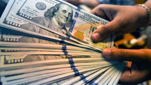 20230422_dolares_cedoc_g
