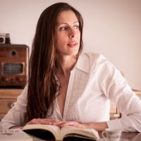 Ana S. Coarasa presenta su tercera novela literaria “Lo que se ignora”