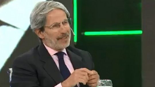 Héctor Torres: “Los problemas de falta de competitividad no se arreglan dolarizando