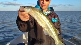 Salada Grande sigue siendo una gran alternativa para pescar pejerreyes de muy buen porte.