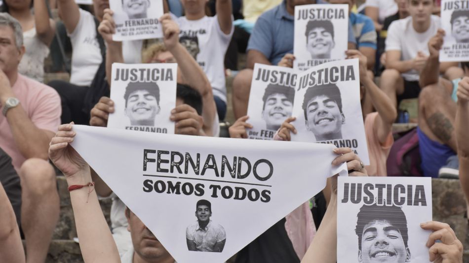 La histórica protesta de Brasil: usó una camiseta negra contra el racismo