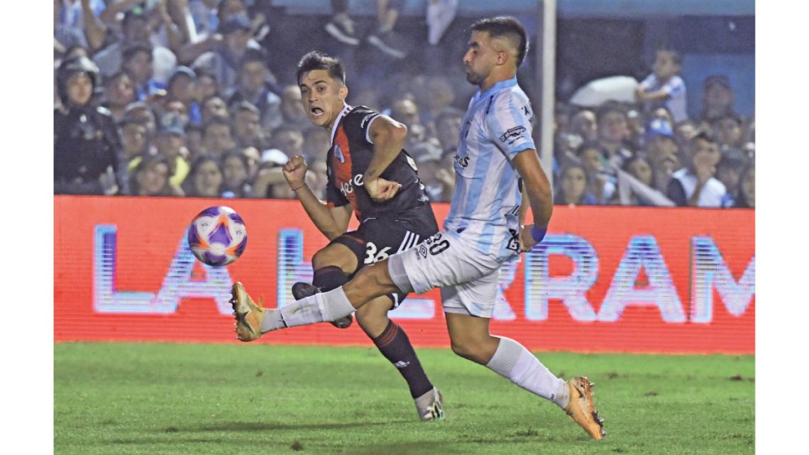 Con muchos suplentes, River rescató un empate en Tucumán en la previa de una semana intensa