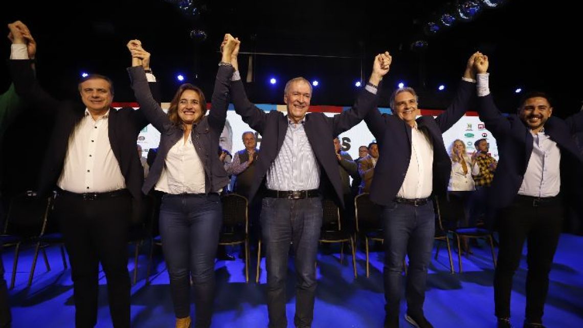 El peronismo trata de disimular la buena noticia que le dio De Loredo