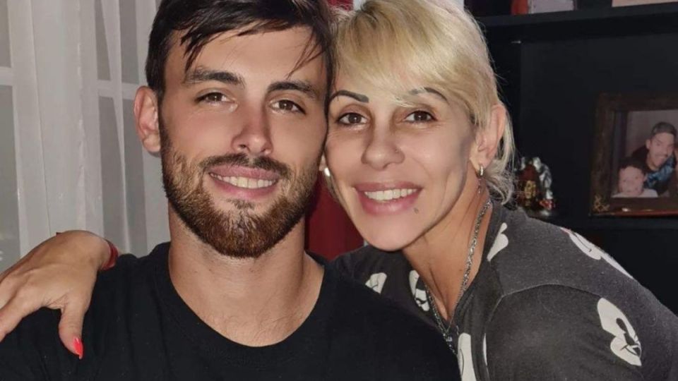 Mónica Farro y su hijo Diego Ferraro 