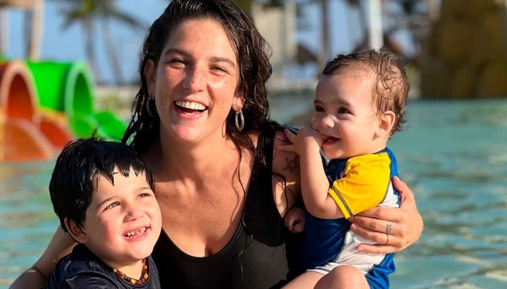 Juana Repetto estalló de furia al ser criticada por vacacionar con sus hijos en época escolar: "Qué les pasa"
