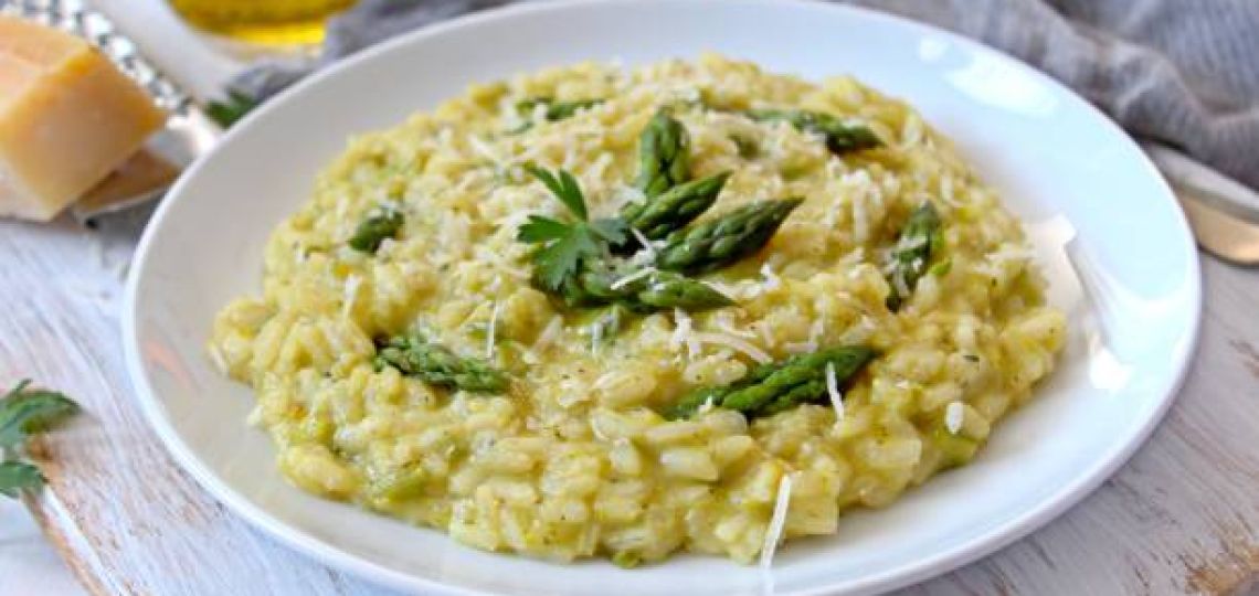 Menú estilo restaurante pero hecho en casa: risotto integral de kale y setas