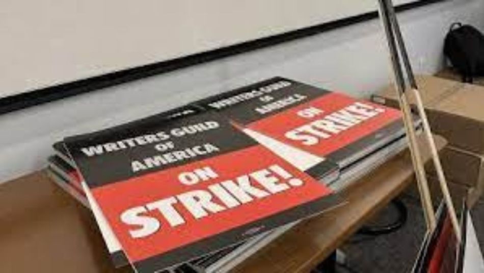 ¿Cuáles son los efectos inmediatos de la huelga de escritores en los EE.UU.?