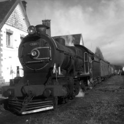Primer tren a Bariloche