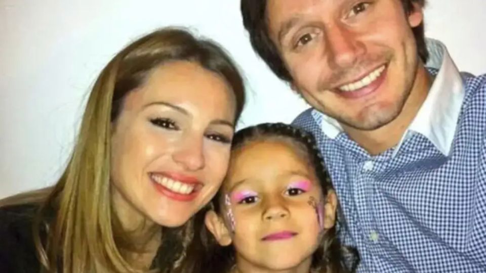 Pampita, Benjamin Vicuña y Blanquita.