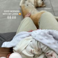 Maxi López y Daniela Christiansson celebran el primer mes de vida de Elle