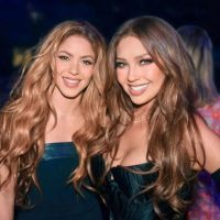 El impensado saludo entre Thalía y Shakira que le da la vuelta al mundo: “Te quiero amiga bella”