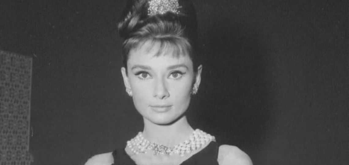 El flequillo baby bang inspirado en Audrey Hepburn es el favorito de las celebridades