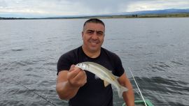 En uno de los principales embalses de la provincia de Córdoba, el pejerrey es la vedette y se lo pesca todo el año.