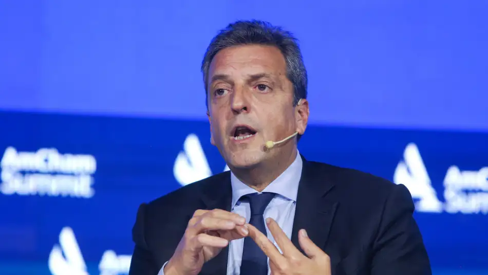 sergio-massa-en-amcham-summit-2023-1564417