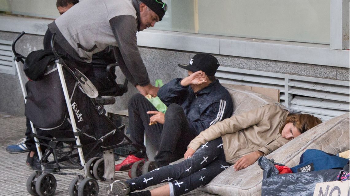 Afirman qu’a multas del primer semestre del 2023, la «pobreza serpa superior al 40 por ciento»