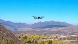 En la constante investigación para encontrar la tecnología de rescate más valiosa ante un accidente aéreo, una empresa argentina se destacó por su eficiencia en el uso de este gadget que desvela a turistas y espías.