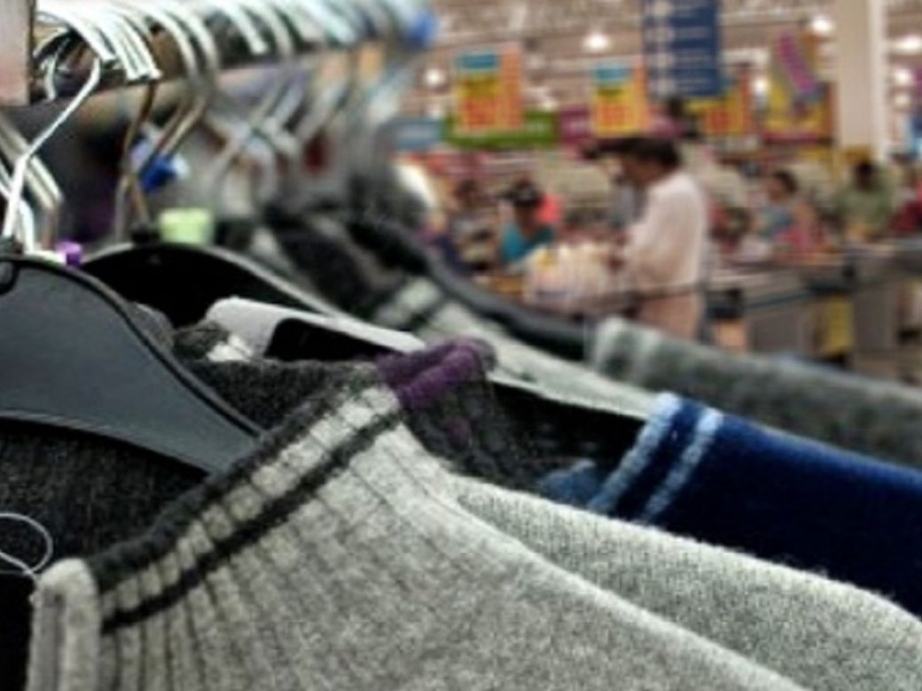 Industriales textiles advierten sobre problemas laborales: "El consumo está tan deprimido que parece congelado"