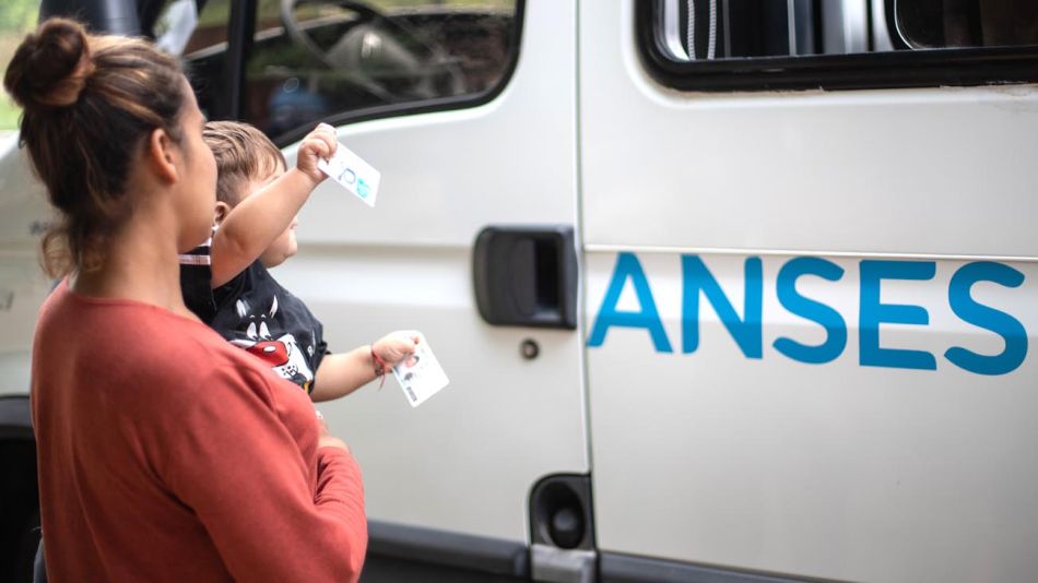 Niños y jóvenes Anses