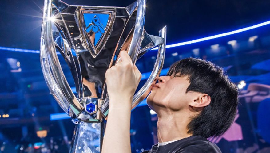 Toda la información relacionada a la escena del streaming/esports, la encontrás en PEEK Latam.